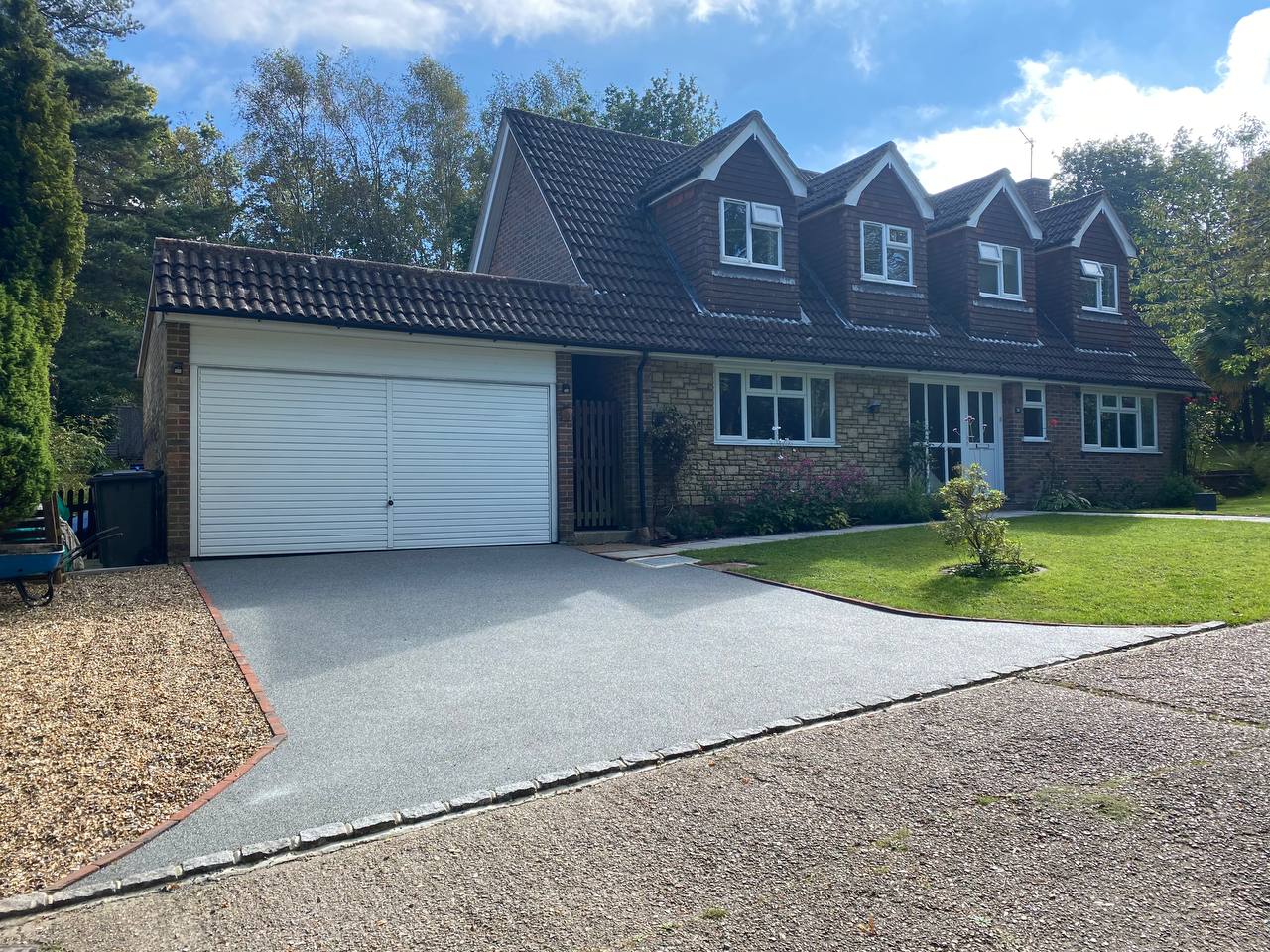 This is a photo of a resin driveway installed in Epping Forest by Epping Forest Resin Driveways